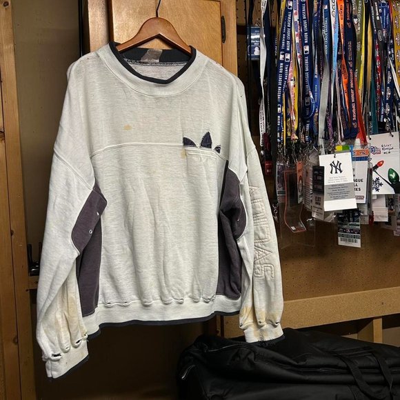 1990S 100% COOTTON LIGHT-WEIGHT GRAY & NAVY RETRO ADIDAS RETRO CREWNECK - Picture 3 of 6